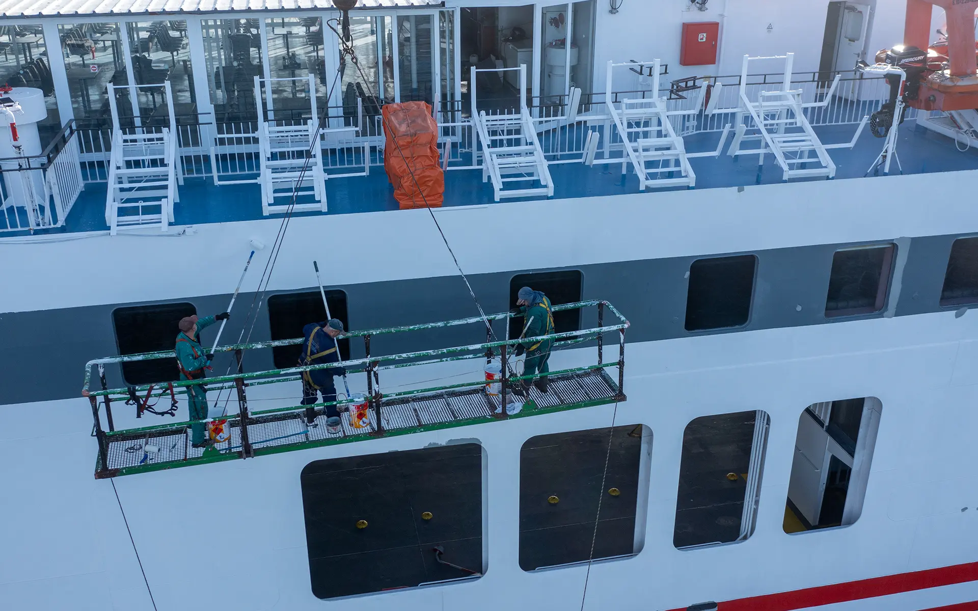 Maintenance and painting on the ship Theologos P. 19